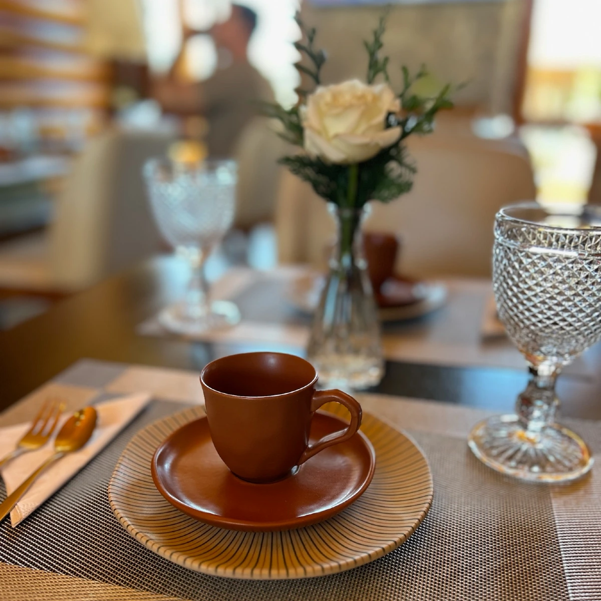 Mesa do café da manhã da pousada em Monte Verde MG